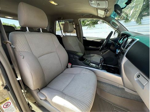 Used 2008 Toyota 4Runner SR5 AWD/4WD image 15