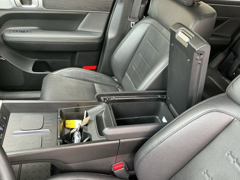 Certified 2024 Hyundai Santa Fe Limited AWD/4WD image 12