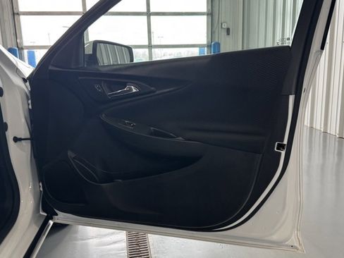 Used 2023 Chevrolet Malibu LT image 18