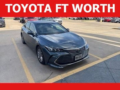 Used 2019 Toyota Avalon XLE w/ Moonroof Package