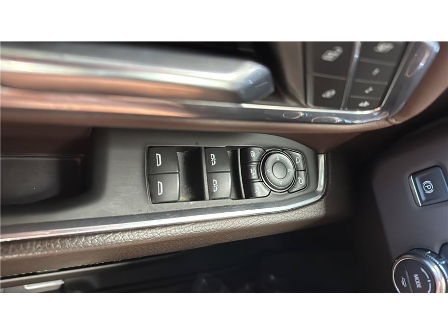Used 2024 GMC Sierra 2500 Denali w/ Technology Package AWD/4WD image 40