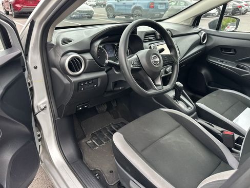 Used 2025 Nissan Versa S w/ Trunk Package FWD image 9