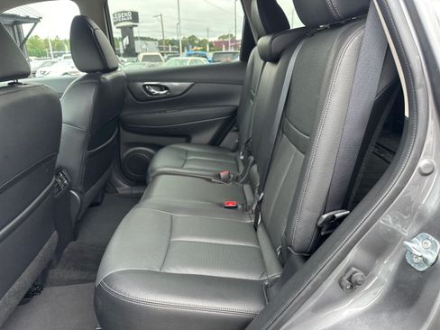 Used 2016 Nissan Rogue SL AWD/4WD image 10