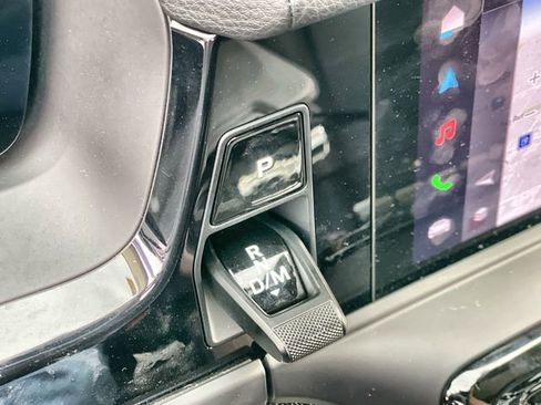 Used 2024 Porsche Panamera 4 image 8