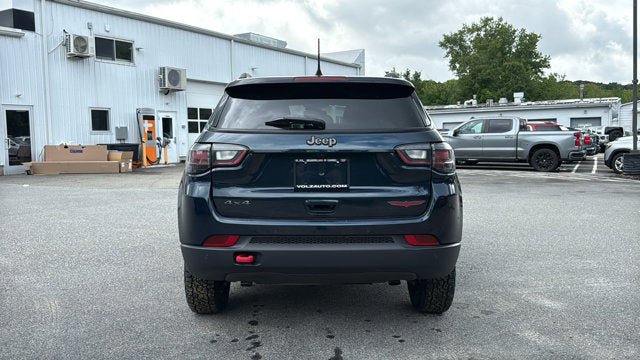 Certified 2024 Jeep Compass Trailhawk w/ Trailhawk Elite Group AWD/4WD image 7
