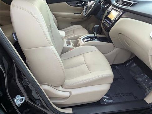 Used 2016 Nissan Rogue SL w/ SL Premium Package image 21