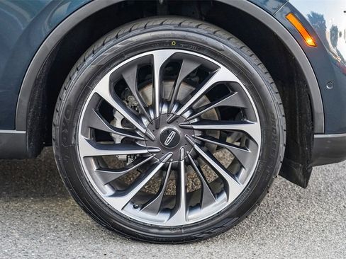 Certified 2023 Lincoln Aviator Reserve w/ Equipment Group 201A image 13