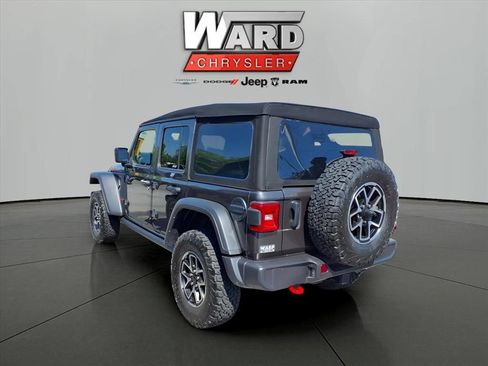 Used 2024 Jeep Wrangler Unlimited Rubicon AWD/4WD image 9