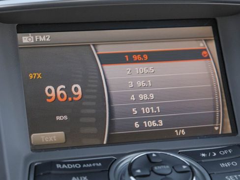 Used 2012 INFINITI G37 x w/ Premium Pkg image 29