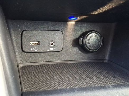 Used 2023 Subaru Forester AWD/4WD image 25