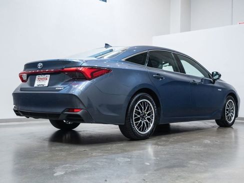 Certified 2021 Toyota Avalon XLE FWD image 9