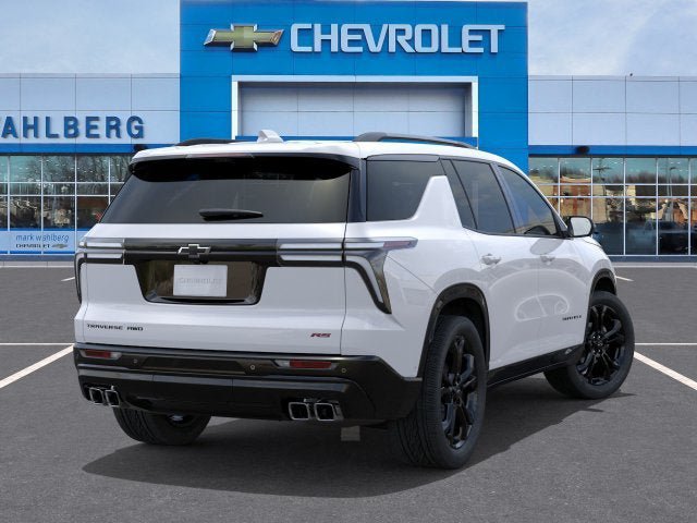 New 2027 Chevrolet Traverse RS w/ LPO, Floor Liner Package AWD/4WD image 4