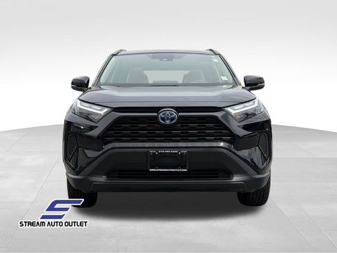 Used 2023 Toyota RAV4 XLE w/ Convenience Package AWD/4WD image 2