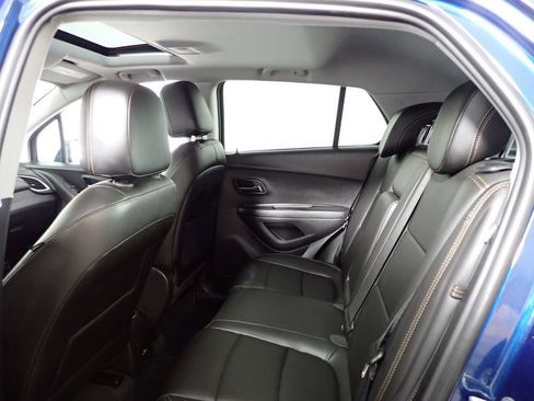 Used 2020 Chevrolet Trax Premier w/ LPO, Protection Package FWD image 36
