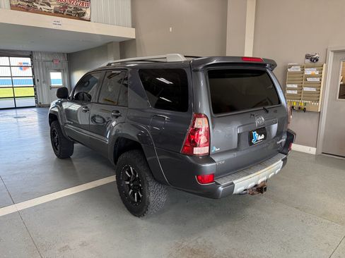 Used 2004 Toyota 4Runner Limited AWD/4WD image 7