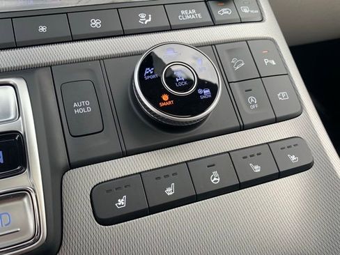 Certified 2024 Hyundai Palisade Limited AWD/4WD image 27