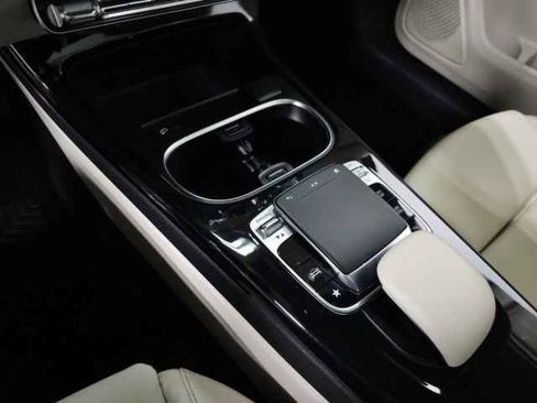 Used 2019 Mercedes-Benz A 220 image 27