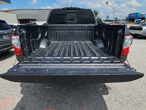 Used 2023 Nissan Titan SV AWD/4WD image 24