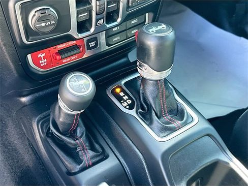 Used 2019 Jeep Wrangler Unlimited Rubicon image 17