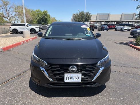 Used 2025 Nissan Sentra SV FWD image 2