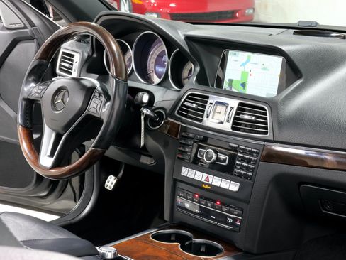 Used 2014 Mercedes-Benz E 550 Cabriolet image 36