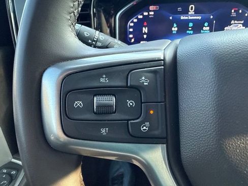 Used 2025 Chevrolet Silverado 2500 LTZ w/ LTZ Convenience Package AWD/4WD image 17