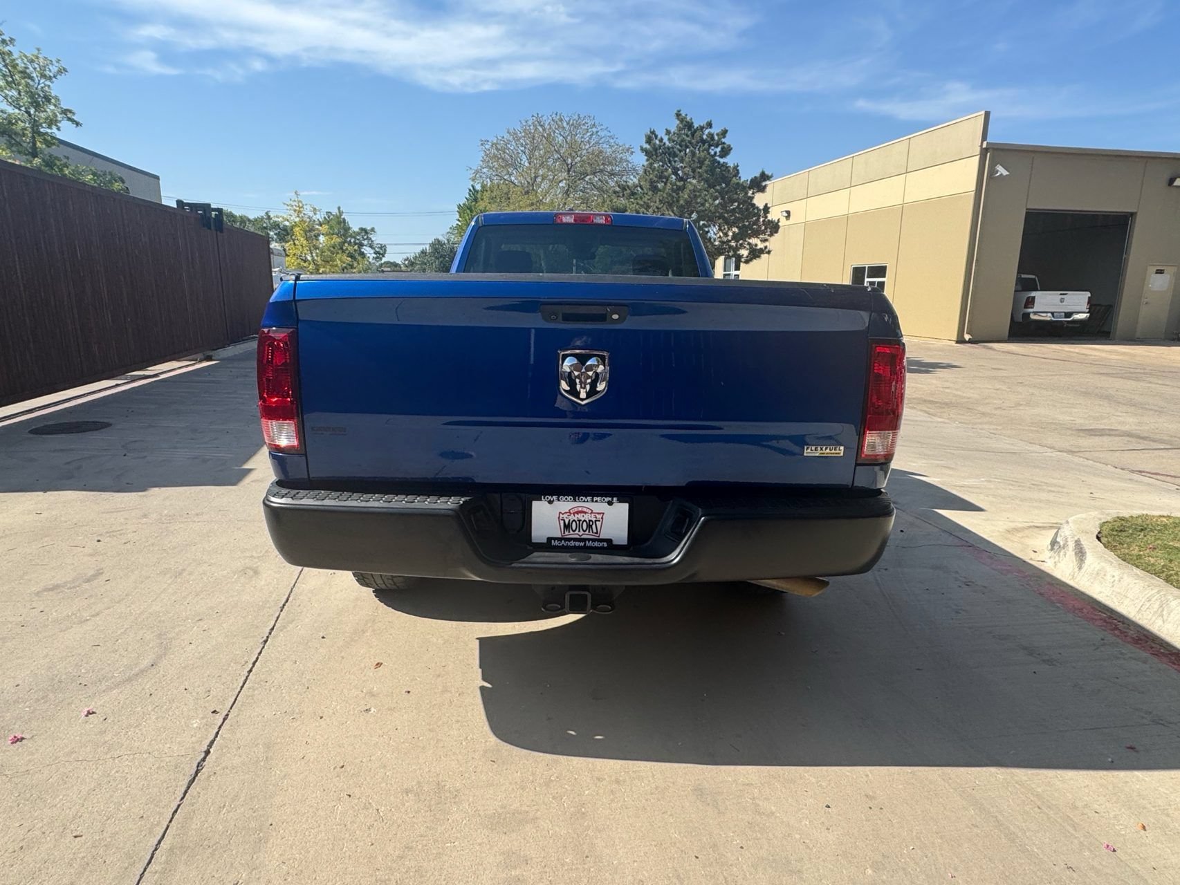 Used 2018 RAM 1500 Express RWD image 3