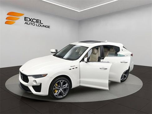 Used 2022 Maserati Levante Modena image 47