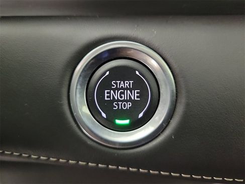 Certified 2024 Cadillac Escalade V w/ Heavy-Duty Trailer Package image 32