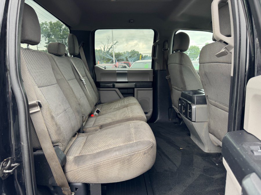 Used 2017 Ford F250 XLT w/ XLT Premium Package AWD/4WD image 17