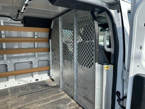 Used 2016 Ford Transit 250 130 Low Roof w/ Exterior Upgrade Package image 19