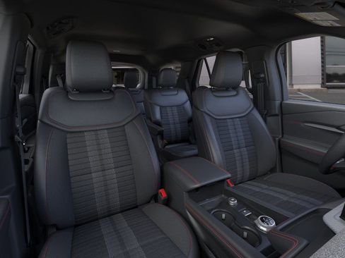 New 2026 Ford Explorer ST-Line image 10