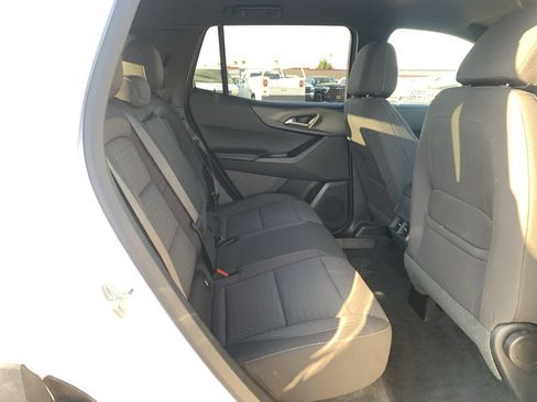 Certified 2026 Chevrolet Equinox LT FWD image 25