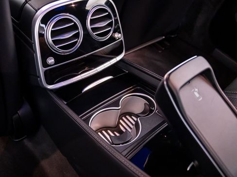 Used 2019 Mercedes-Benz S 63 AMG S 4MATIC Sedan image 22
