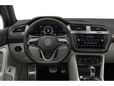 Used 2022 Volkswagen Tiguan SE R-Line FWD image 4