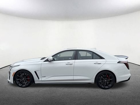 Certified 2022 Cadillac CT4 V Blackwing w/ Technology Package image 4