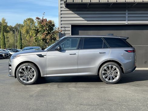 New 2025 Land Rover Range Rover Sport Dynamic SE image 5