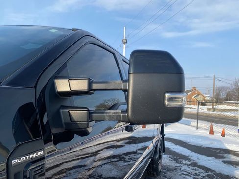 Used 2025 Ford F250 Platinum image 12