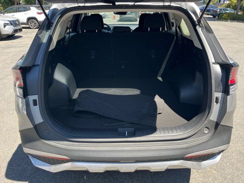 Used 2025 Kia Sportage LX FWD image 30