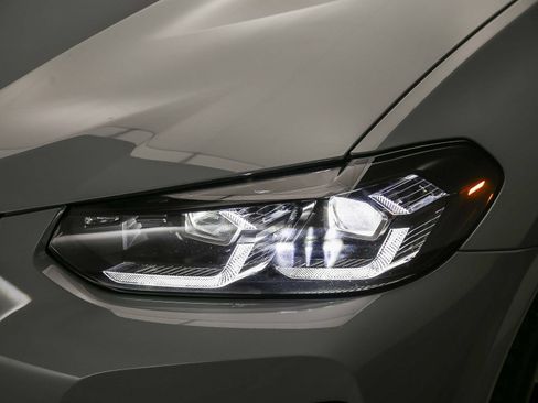 Used 2023 BMW X3 xDrive30i w/ M Sport Package AWD/4WD image 8