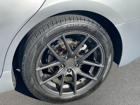 Used 2018 Toyota Camry L image 22