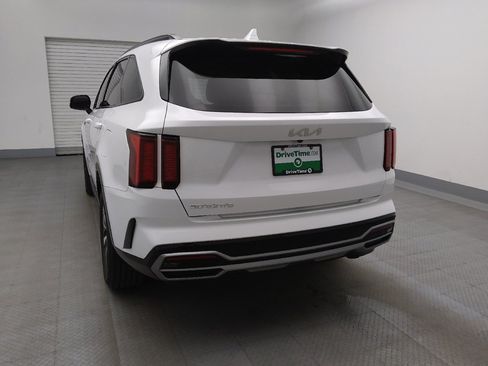 Used 2023 Kia Sorento EX w/ Panoramic Sunroof Package image 6