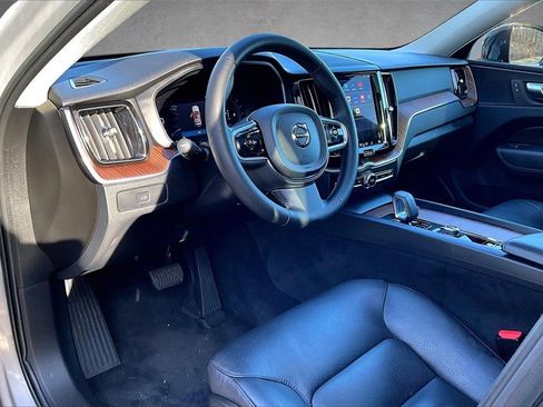 Certified 2023 Volvo XC60 B5 Plus w/ Climate Package image 16