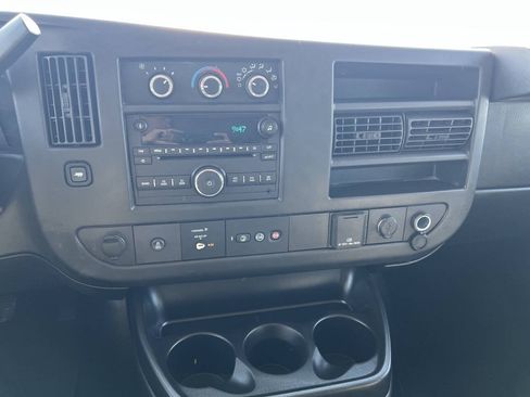 Used 2017 Chevrolet Express 3500 LT w/ LT Preferred Equipment Group RWD image 20
