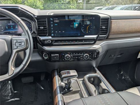 Used 2023 Chevrolet Silverado 1500 High Country AWD/4WD image 20