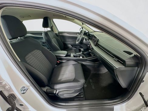 Used 2025 Kia K5 LXS image 30