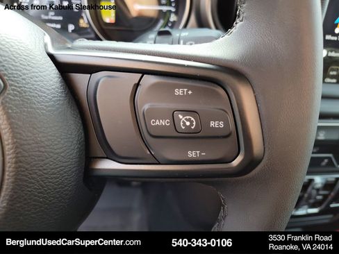 Used 2023 Jeep Wrangler Unlimited w/ 8.4" Radio Group image 20