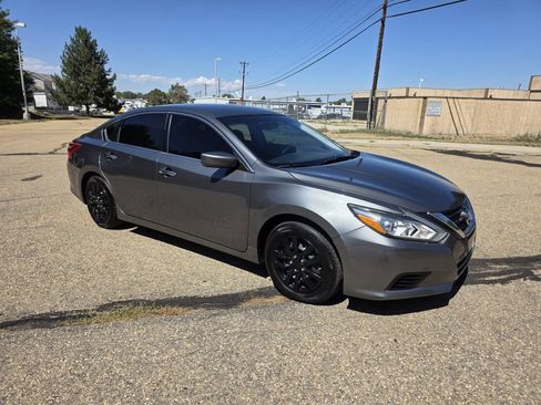 Used 2018 Nissan Altima 2.5 S w/ S Convenience Package FWD image 10