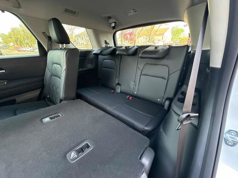 New 2026 Nissan Pathfinder Platinum AWD/4WD image 29
