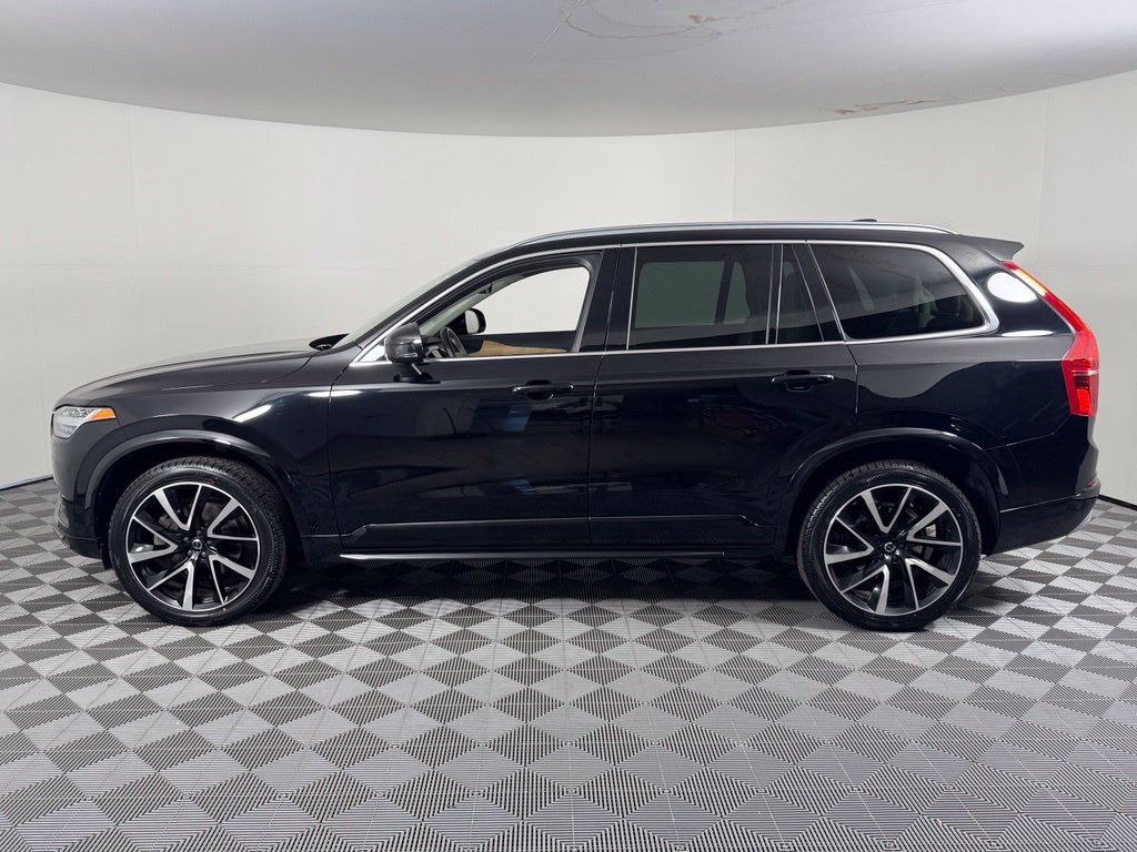Used 2022 Volvo XC90 T6 Momentum w/ Advanced Package AWD/4WD image 11